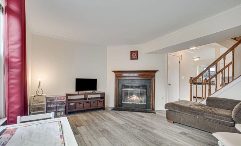 Building Photo - 15304 Gunsmith Terrace