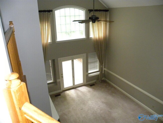 Building Photo - 101 Emerald Ln