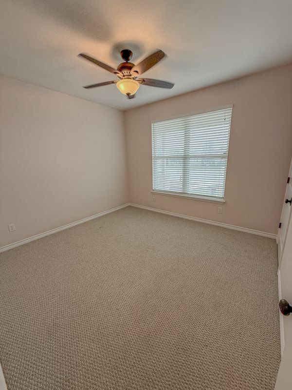 Building Photo - 300 Western Sky Trail