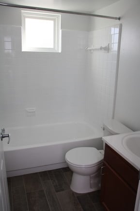 Building Photo - MOVE IN TODAY! Limited Units Available