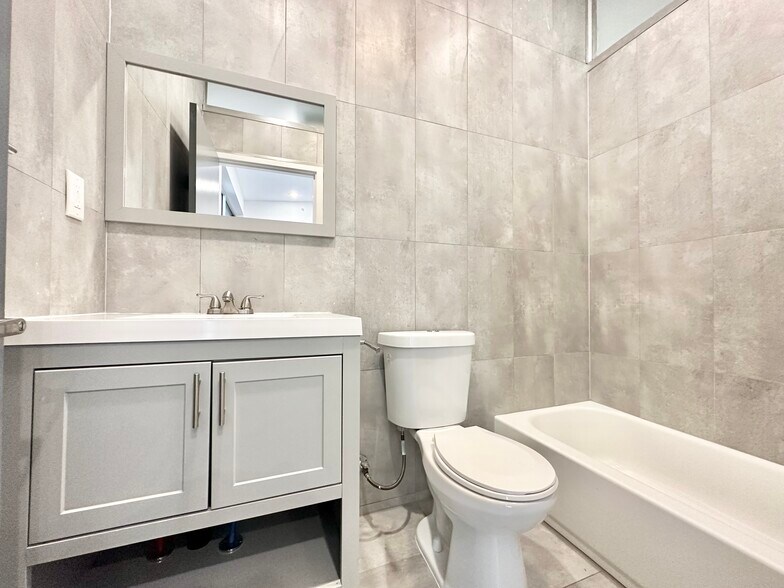 Building Photo - 1500 N 8th St