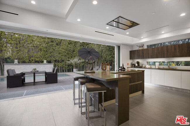 Building Photo - 6379 Colgate Ave