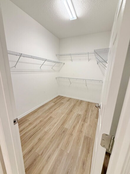 Walk-in-Closet - 16279 Taliesin Street