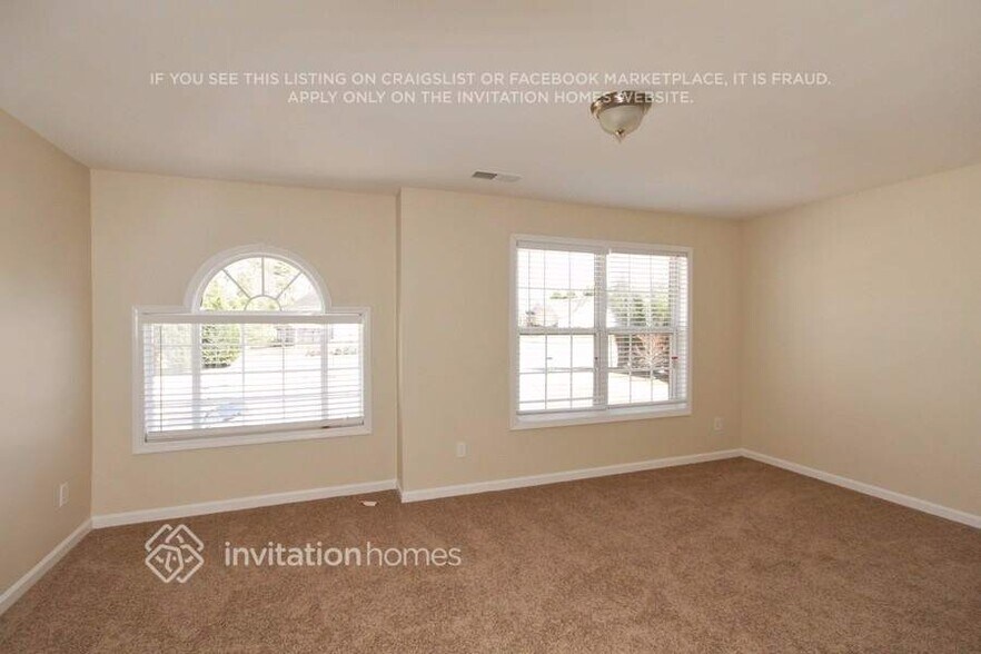 Building Photo - 4010 Portico Run Dr NE
