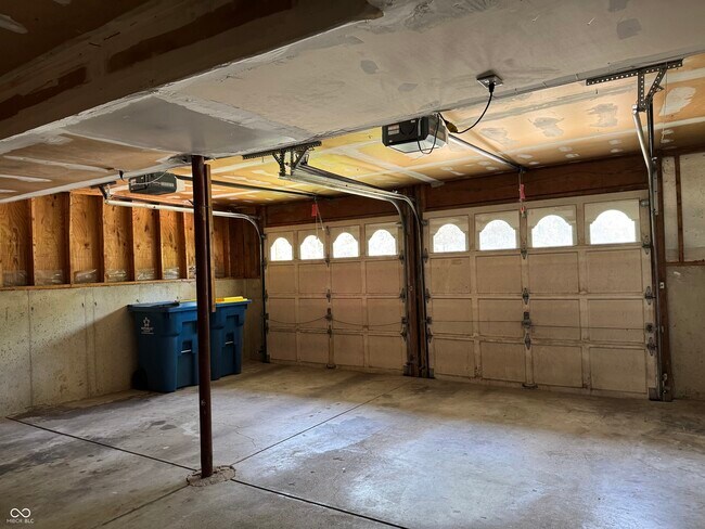 Building Photo - 7717 Cambridge Dr