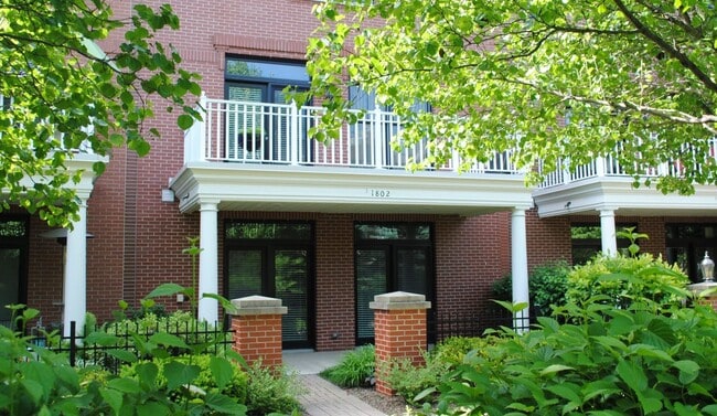 Building Photo - 1802 Admiral Ct