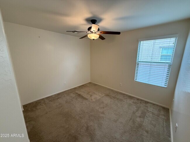 Building Photo - 12038 W Briles Rd