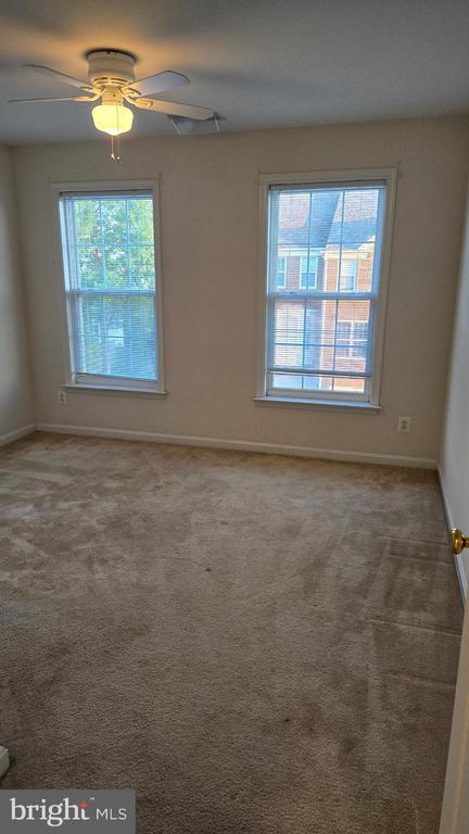 Building Photo - 7007 Courtyard Way