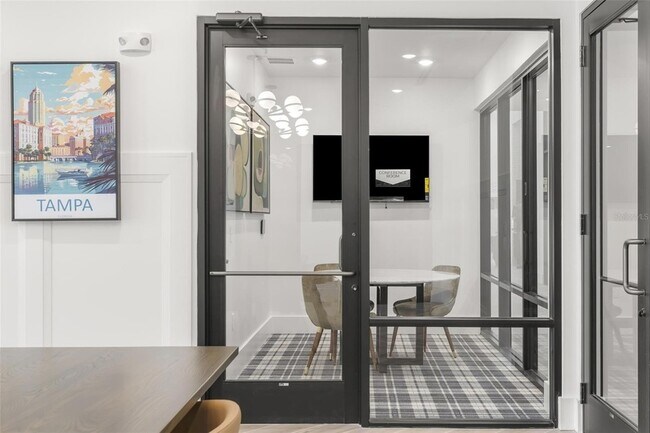 Building Photo - 7210 Interbay Blvd