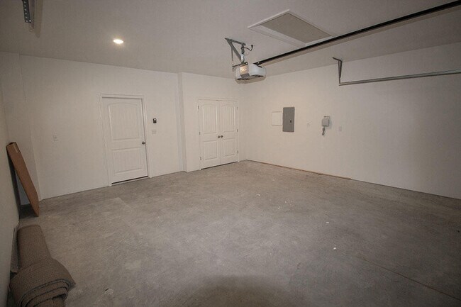 Building Photo - 2802 Amberwood court