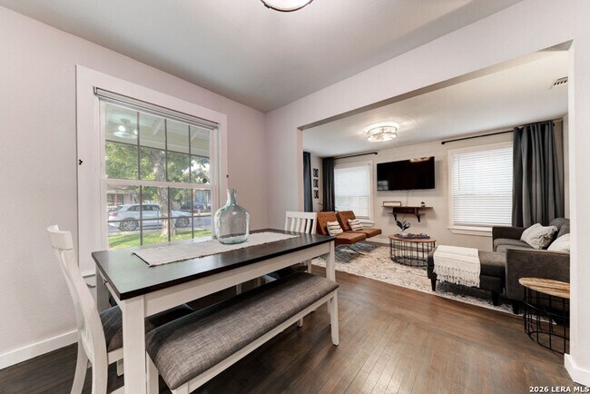 Building Photo - 406 McKinley Ave