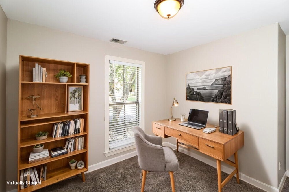 Building Photo - 6885 Lagrange Grove Dr