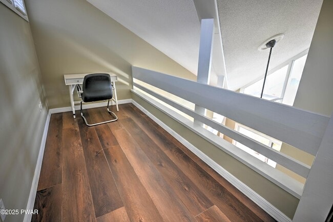 Building Photo - 134 Laurel Hill Dr