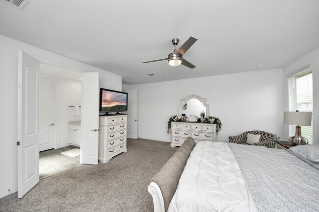 Building Photo - 21130 Almaco Dr