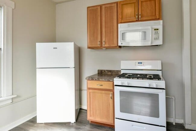 Building Photo - 536 S 30th St