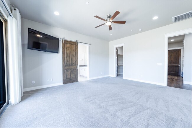 Building Photo - Stunning 3 Bed, 2.5 Bath Prescott Home wit...