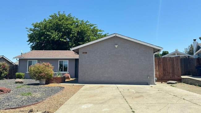 Building Photo - Del Oro #B