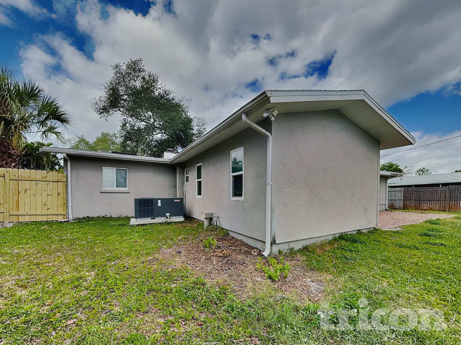 Building Photo - 320 Rigel Rd