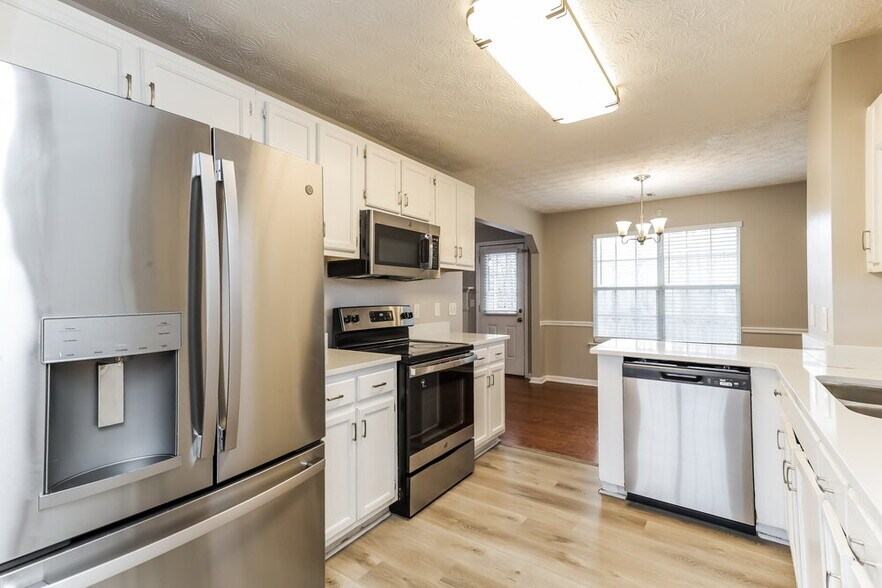 Building Photo - 50 Brandon Dr