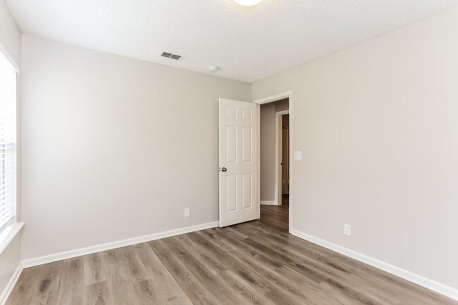 Building Photo - 4358 Jiggermast Ave