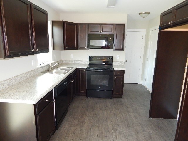 Building Photo - 401 Bee Cv Wy