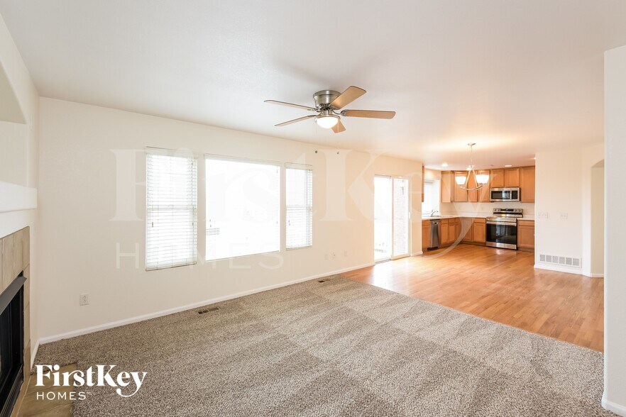 Building Photo - 3011 S Jericho Way