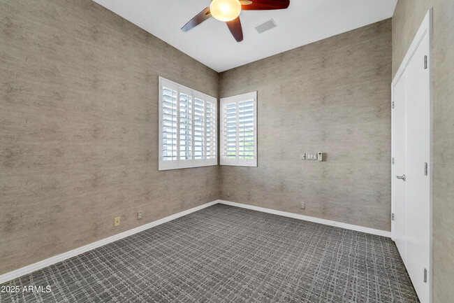 Building Photo - 7557 E McLellan Ln