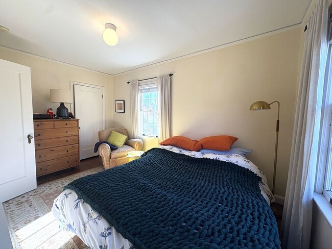 Building Photo - Stunning Home with Loft-Style ADU & Outdoor Amenities