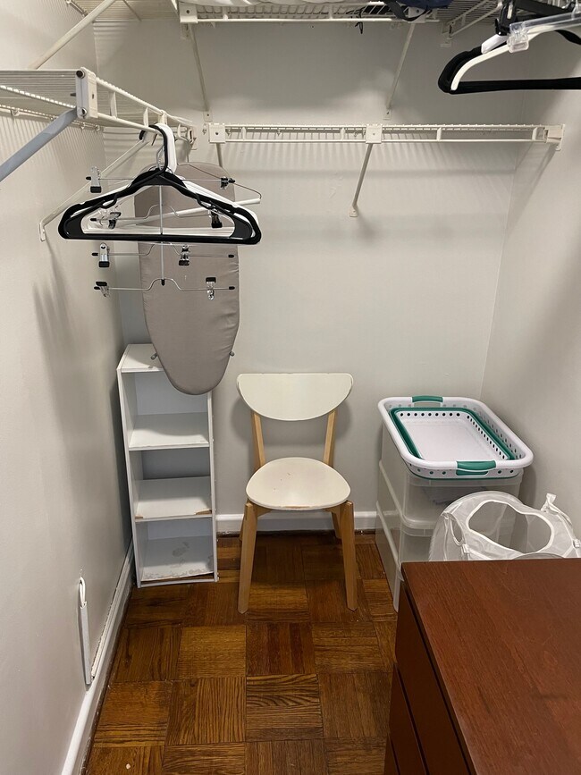 Building Photo - 2141 I St NW