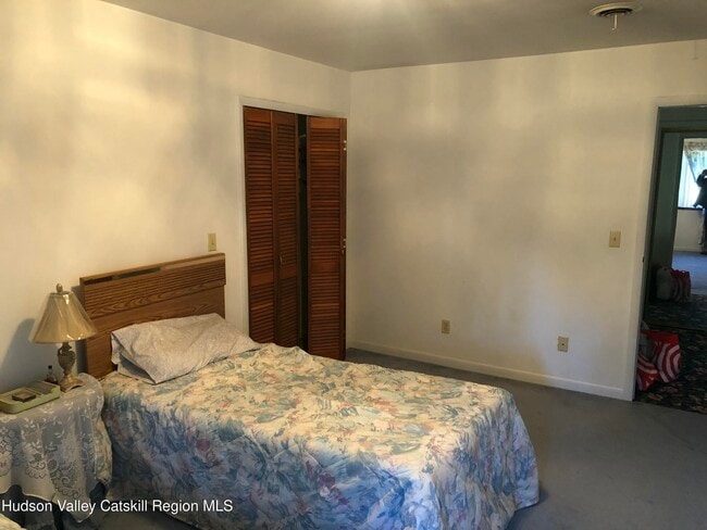 Building Photo - 552 NY-32
