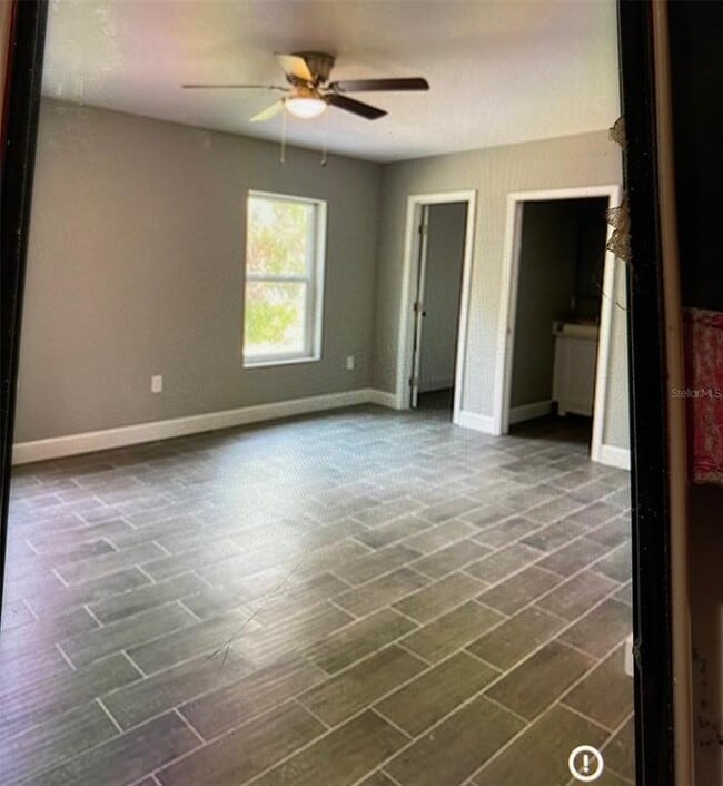 Building Photo - 614 Minnesota Dr