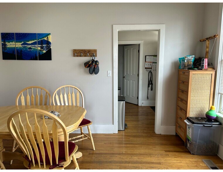 Building Photo - 601 Mathews St