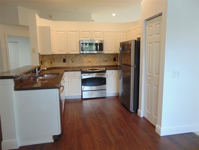 Building Photo - 624 Vista Meadows Dr