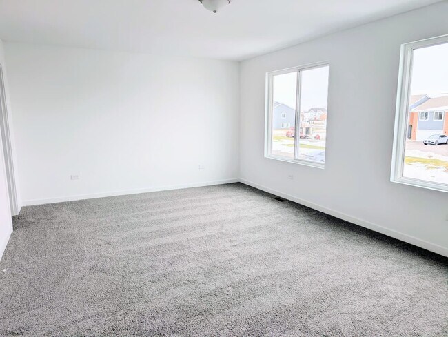 Building Photo - 1241 Gillespie Ln