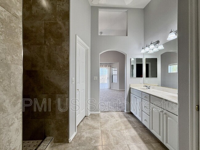 Building Photo - 2917 Desert Vista Dr