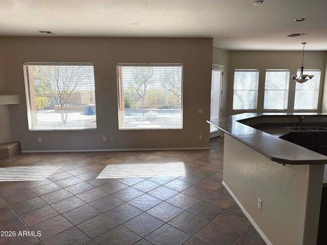 Building Photo - 4537 E Thunder Hawk Rd