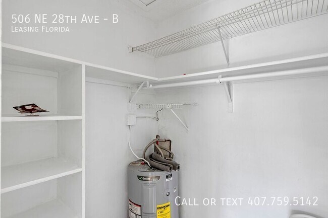 Building Photo - 506 NE 28th Ave