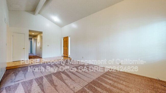 Building Photo - 1321 Berrydale Dr