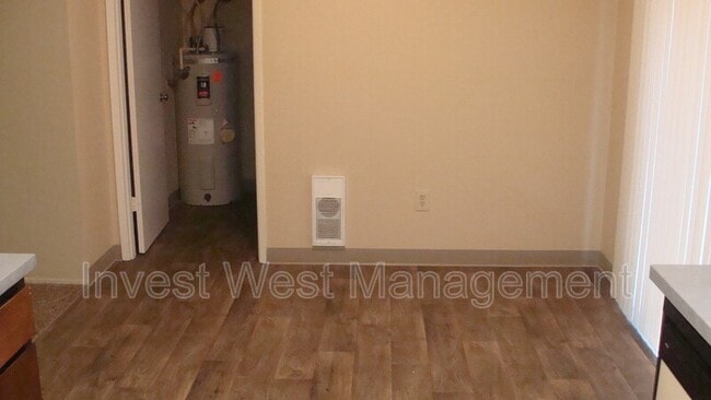Building Photo - 1623 Ash St