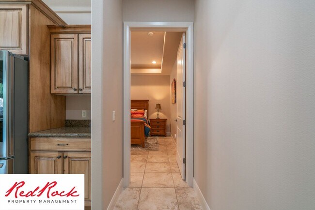 Building Photo - Minimally Furnished home in Little Valley!