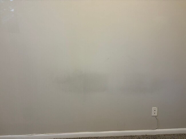 Building Photo - 1 Bd/1 Bth 2nd floor    ONLY $ 1050.00