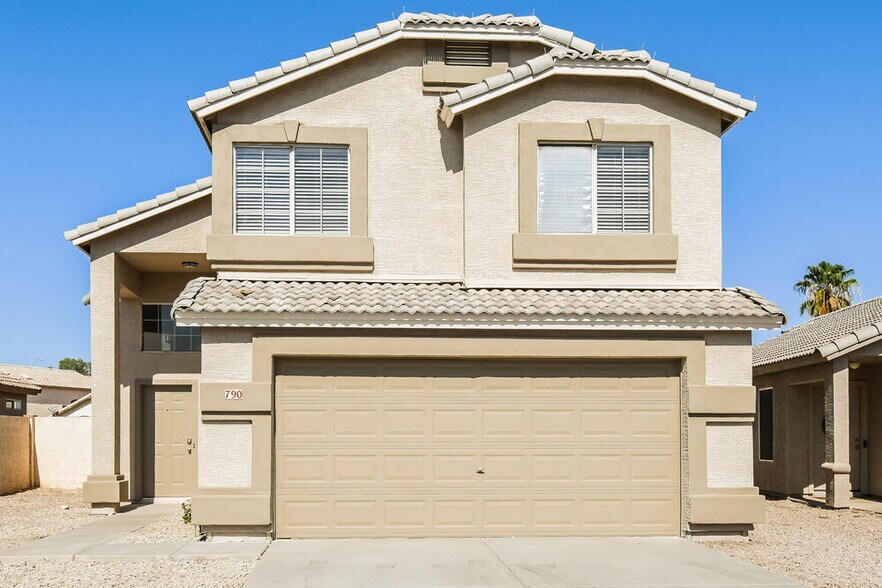 Primary Photo - 790 E Saragosa St