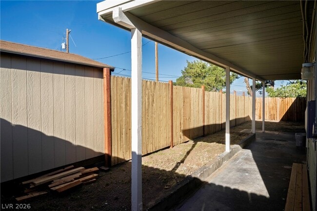 Building Photo - 343 Tungsten St