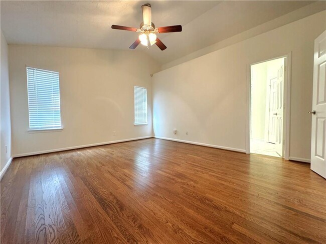 Building Photo - 2290 Honeycomb Ct