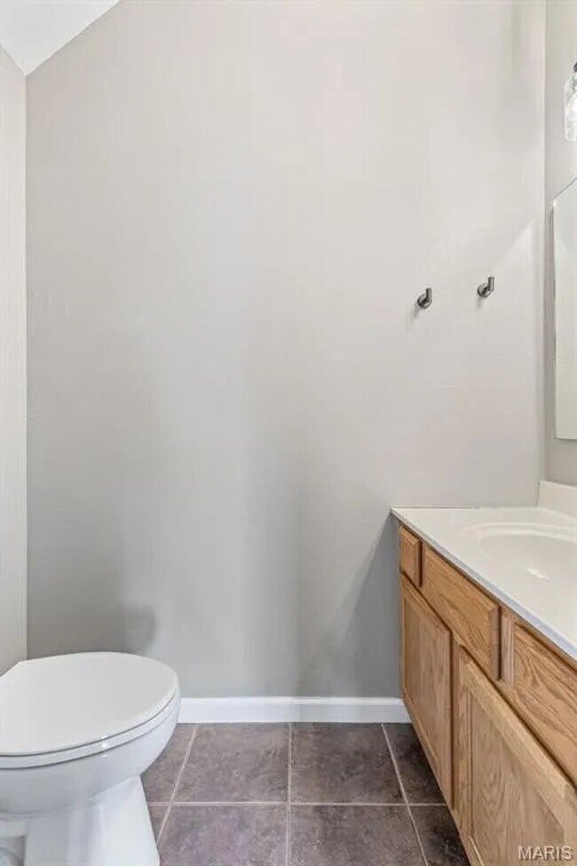 Building Photo - 489 Shade Tree Ln