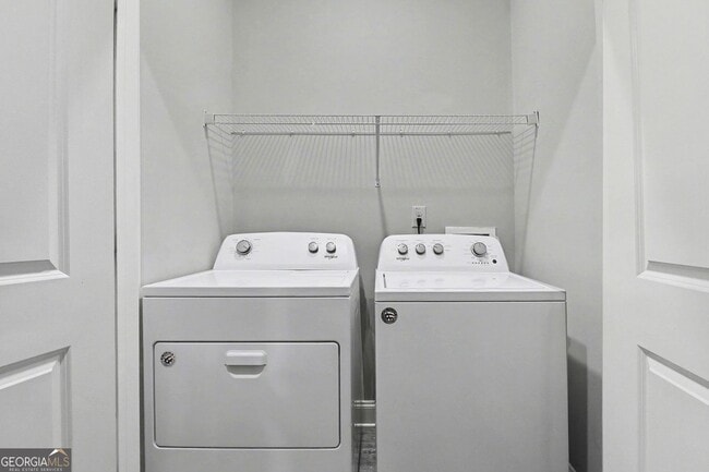 Building Photo - 7051 Fringe Flower Dr