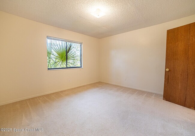 Building Photo - 5612 Sisson Rd