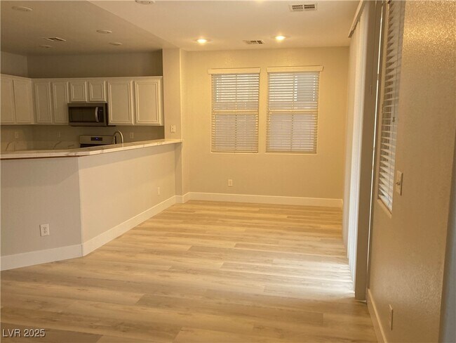 Building Photo - 9068 W Palomino Park Ct