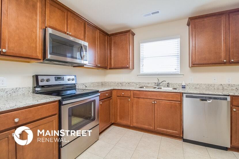 Building Photo - 3322 Drysdale Dr