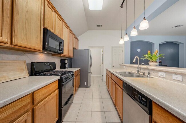 Building Photo - 3300 Winding Shore Ln
